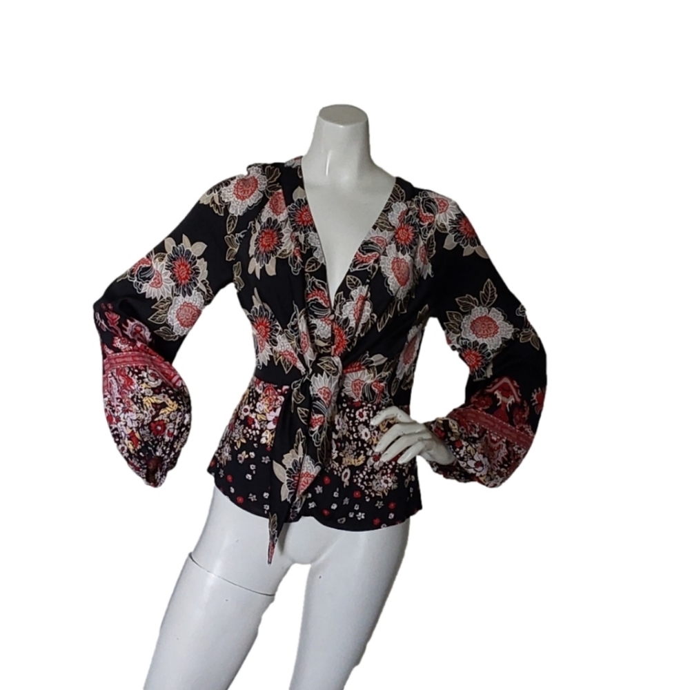 FREE PEOPLE COAL COMBO  LONG  SLEEVES TIED FRONT BLOUSE SIZE XS